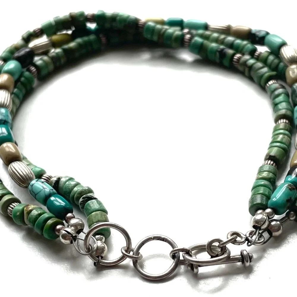 Multi-strand authenticate delicate turquoise silver beaded bracelet toggle clasp